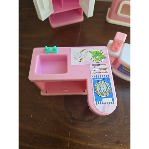4 Lil Kidz Doll Fisher Price Pink Kitchen Set 1990s Accessories Fridge Oven - Picture 5 of 5